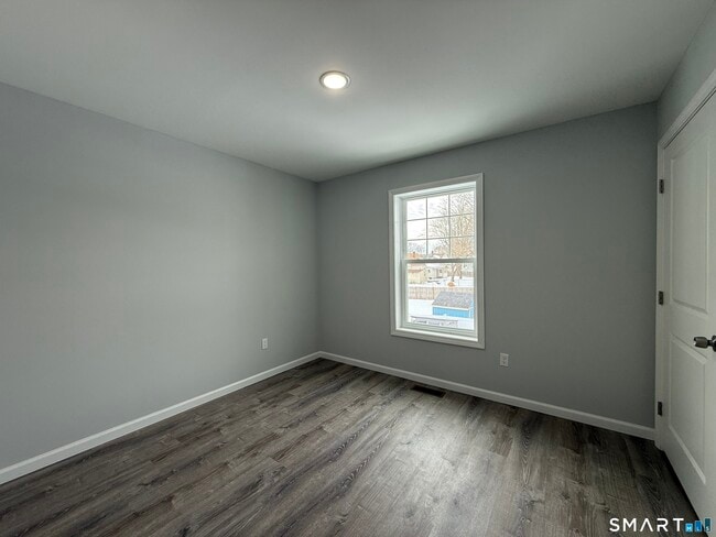 Building Photo - 96 Collis St