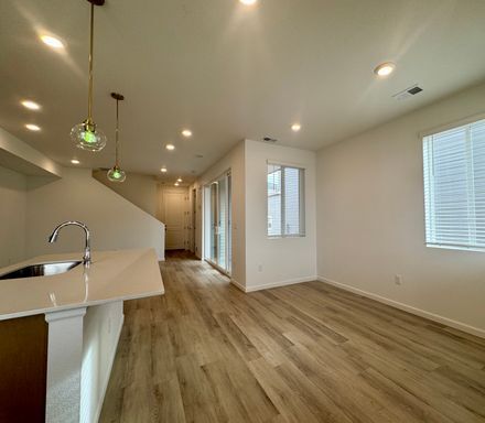 Building Photo - New Build Home for Rent Near Denver International Airport