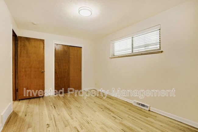 Building Photo - 4660 Upham St