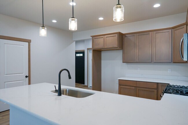 Building Photo - Just completed 2 Bedroom 2 Bath in Coeur d...