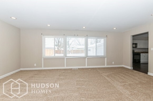 Building Photo - 15237 Ridgeway Ave