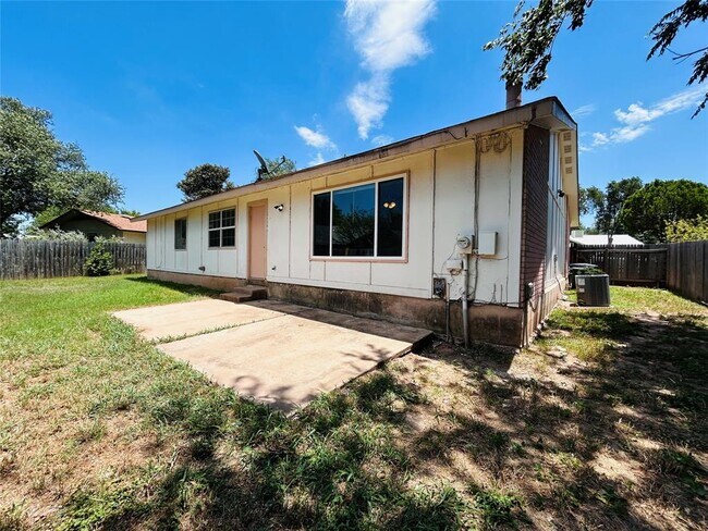 Building Photo - 6202 Libyan Dr