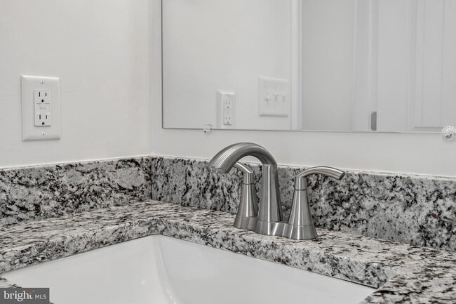 Building Photo - 22 H St