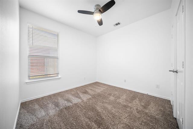 Building Photo - 705 Crownpoint Ln