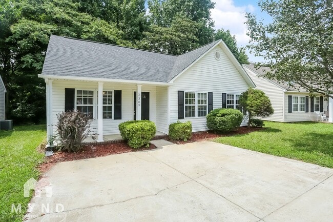 Building Photo - 2309 Blue Hampton Ln