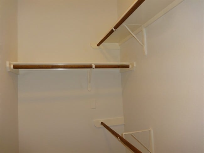 Building Photo - 21515 Rose Mill Dr