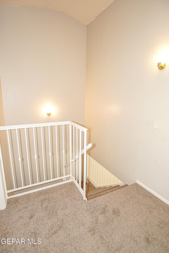 Building Photo - 11027 Sunshine Ct