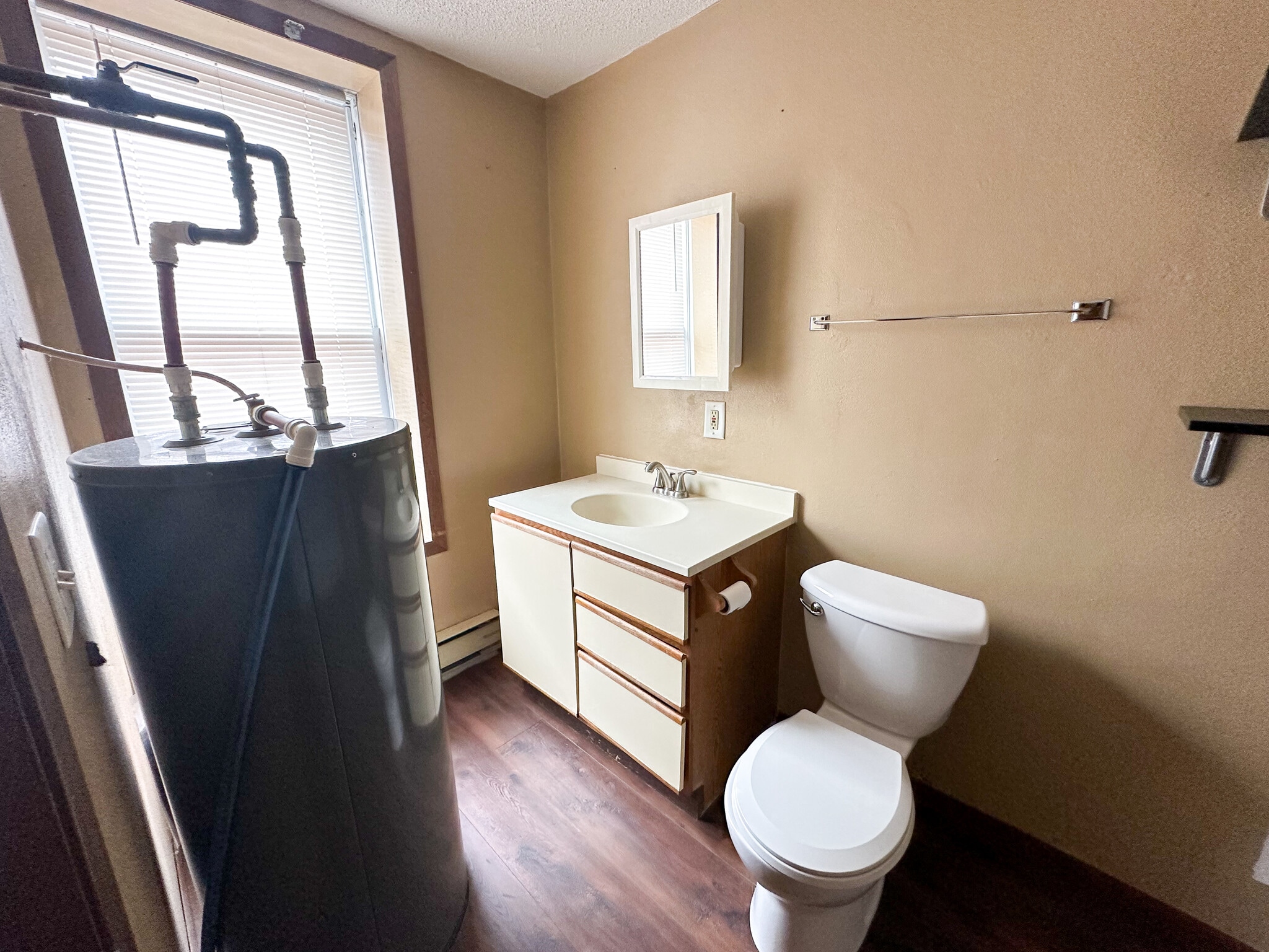 Building Photo - 415 Jay St