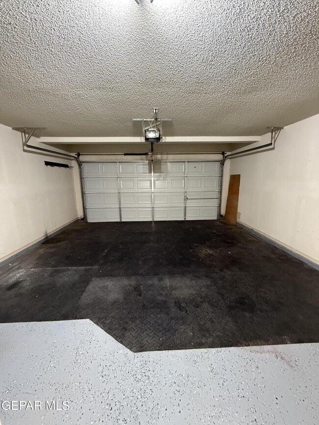 Building Photo - 12557 Paseo Lindo Dr