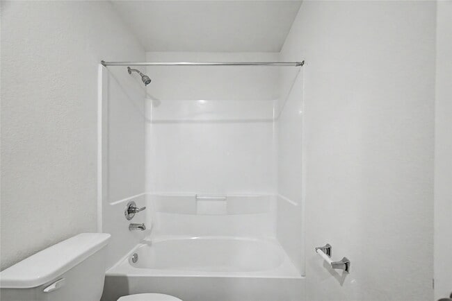 Building Photo - 5409 Nielan St