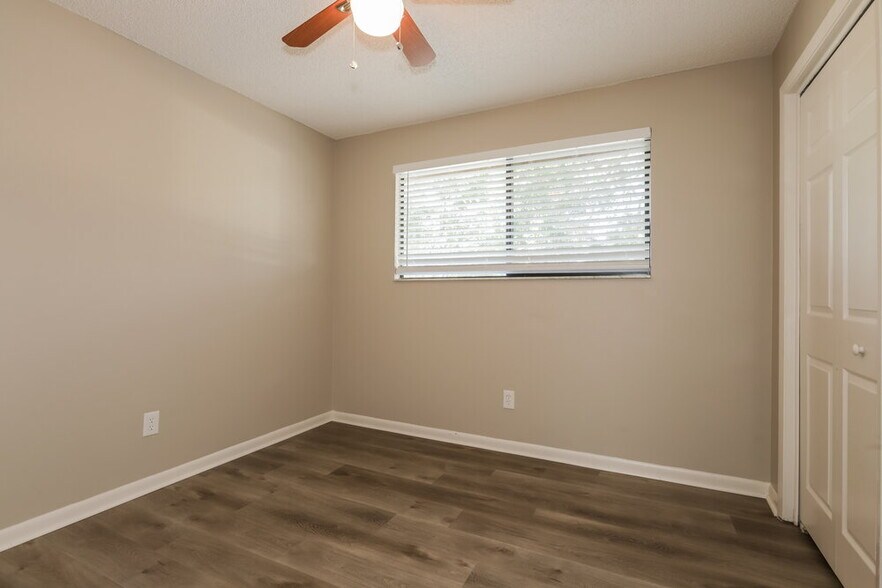 Building Photo - 1206 Letona Ln