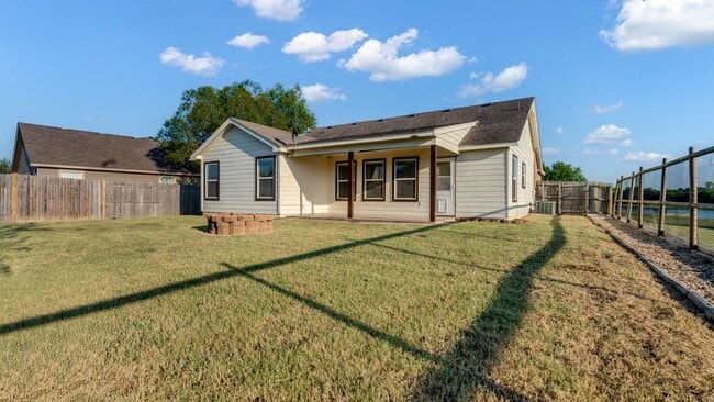 Building Photo - 3 Bed | 2 Bath in Owasso!