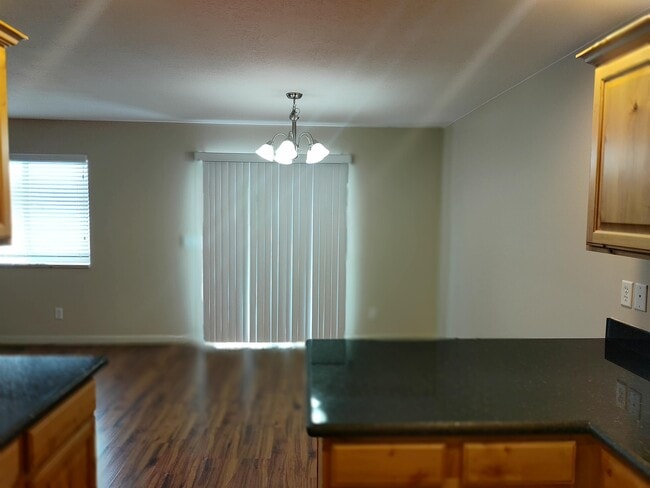 Building Photo - 104 Seminole Dr