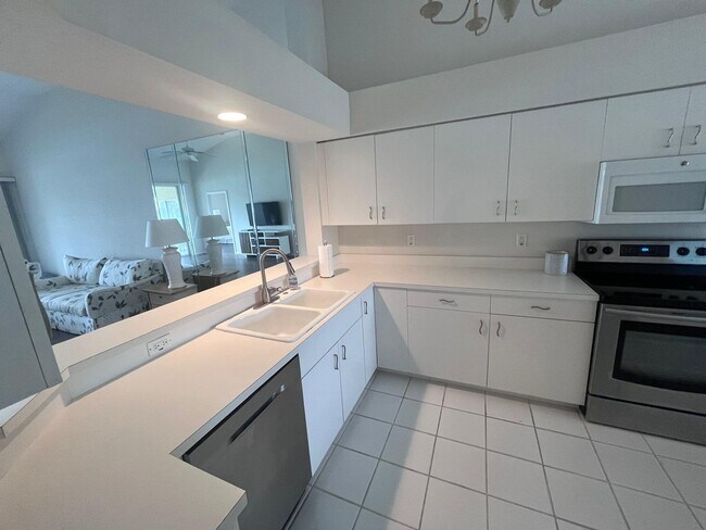 Building Photo - 2285 Harmony Ln