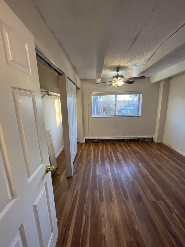 Building Photo - 1180 Yosemite St