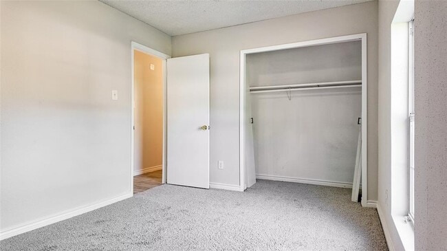Building Photo - 4706 Glendower Dr