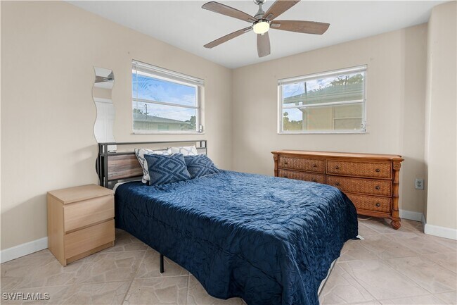 Building Photo - 27470 Village Garden Way