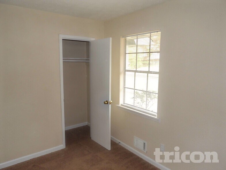 Building Photo - 3888 Tree Bark Ln SW