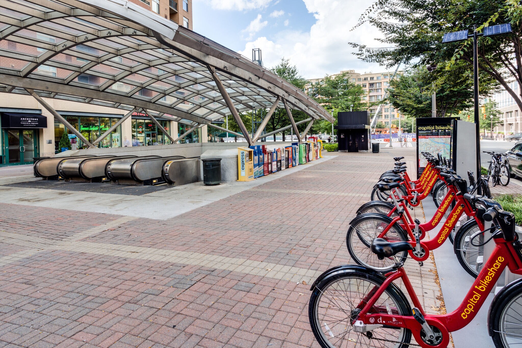 1-1/2 Blocks to Virginia Square Metro Station - 3800 Fairfax Dr