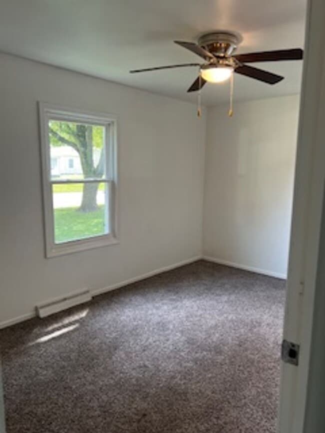 Building Photo - Updated 3 BR in Chesterfield