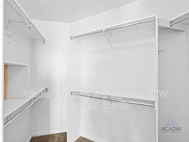 Building Photo - 4172 W Lakebridge Drive