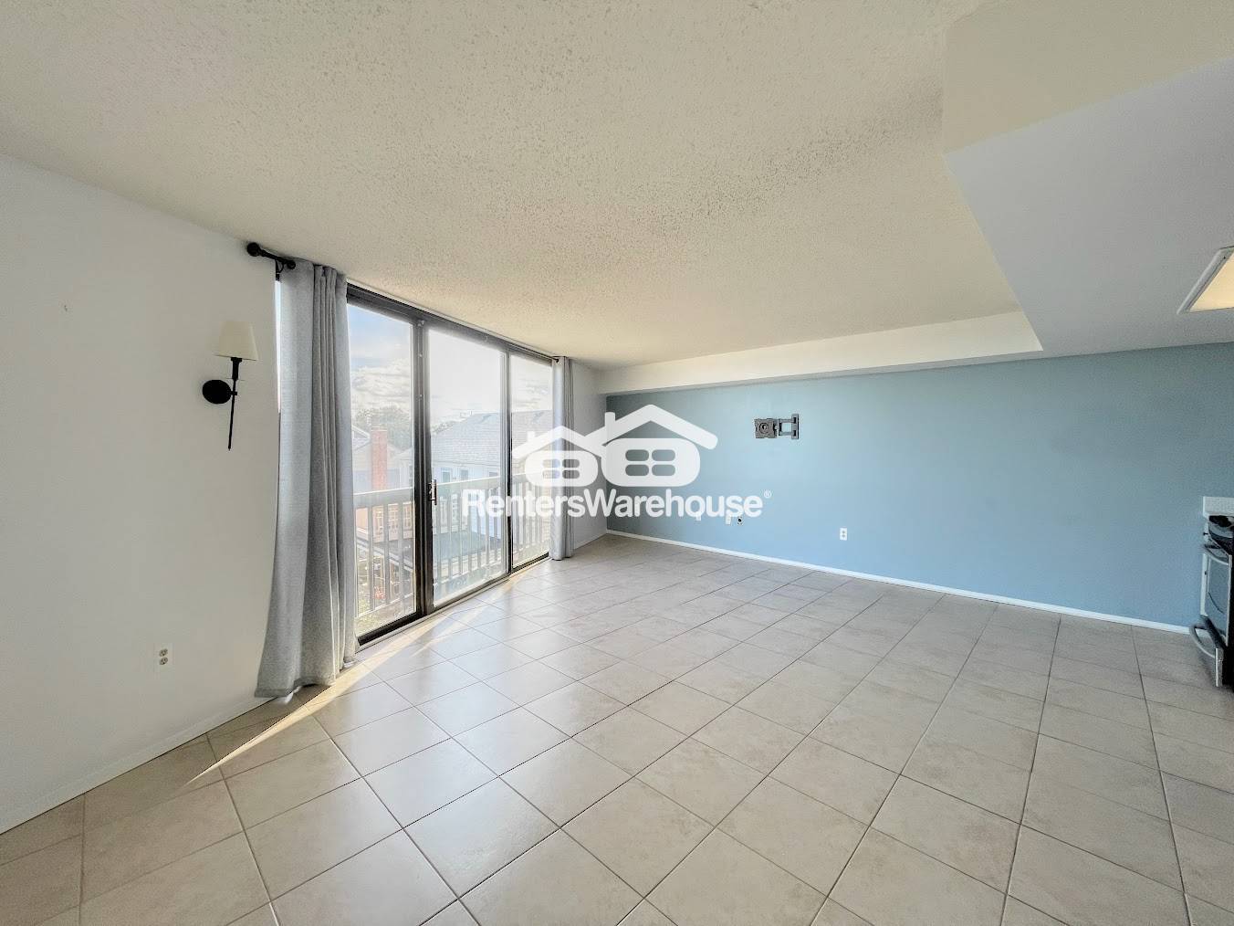 Building Photo - 1222 E Ocean View Ave