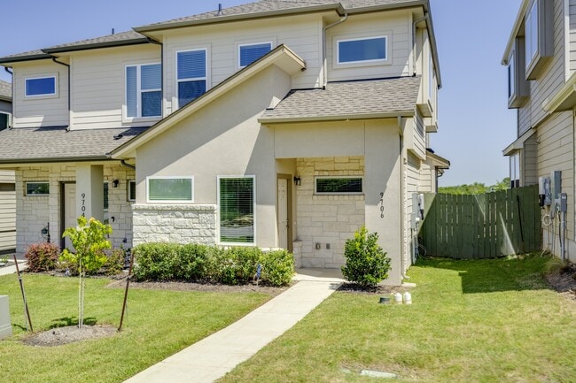 Building Photo - 9706 Whisper Willow Blvd
