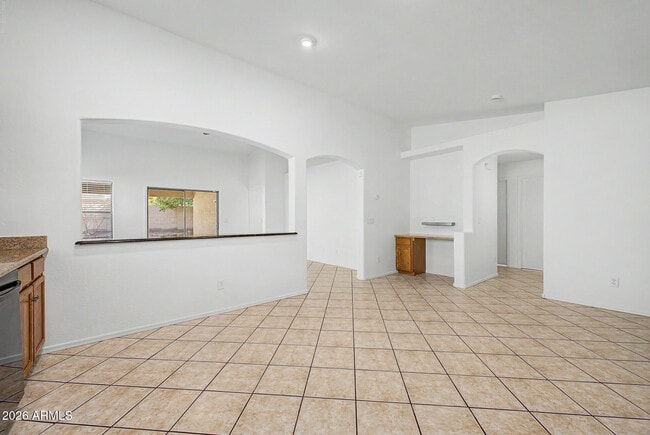 Building Photo - 9631 W Kirby Ave
