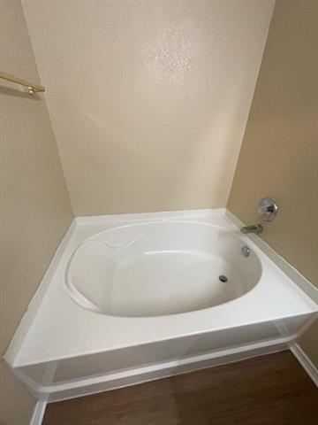 Building Photo - 8509 Hawks Nest Dr