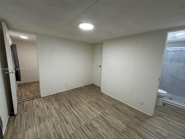 Building Photo - 11942 N Branch Rd