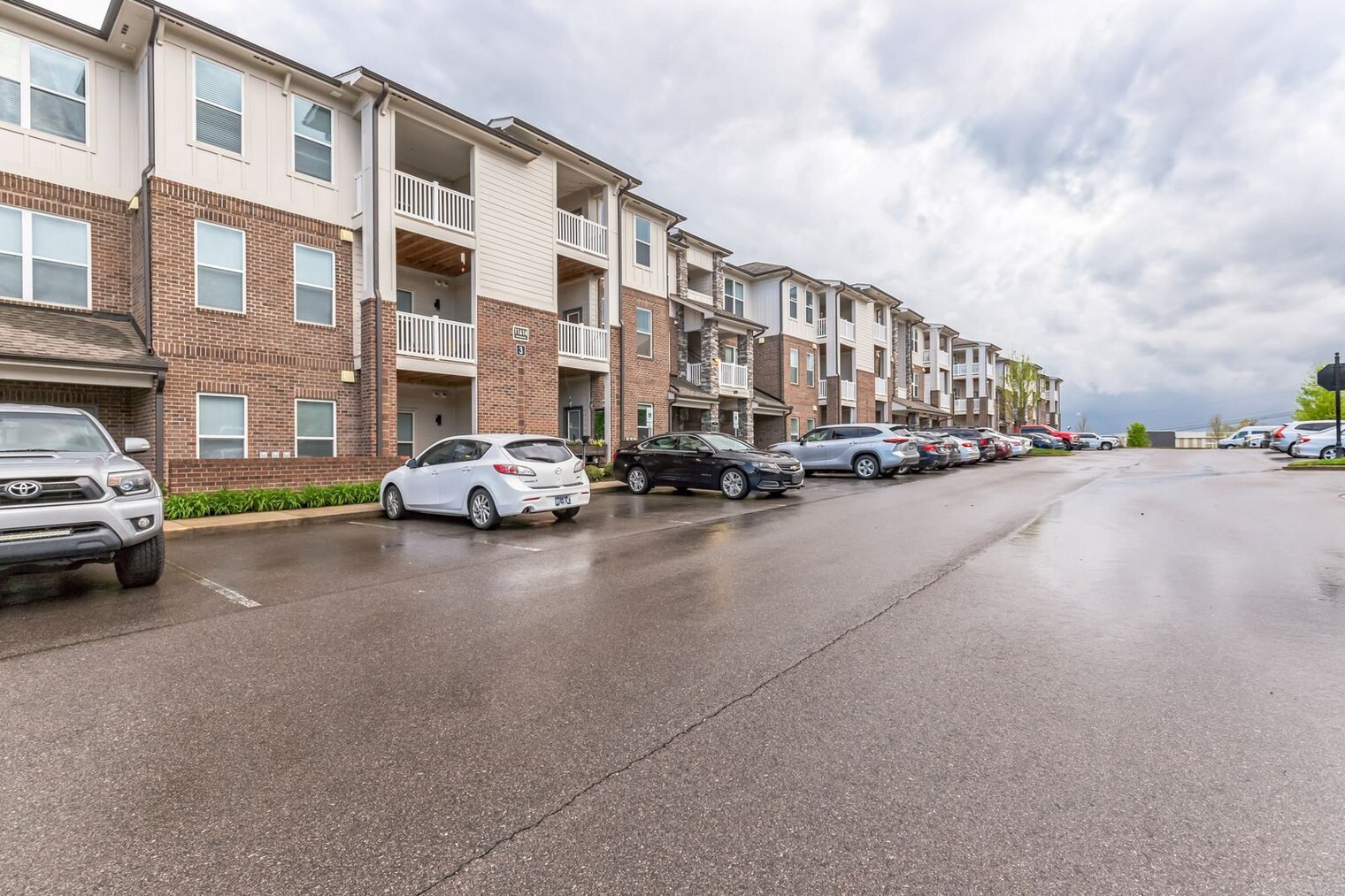 Building Photo - 11614 Vista Terrace Way-SI FL3-ID1612952P