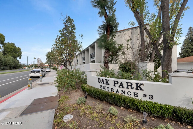Building Photo - 4642 Park Granada