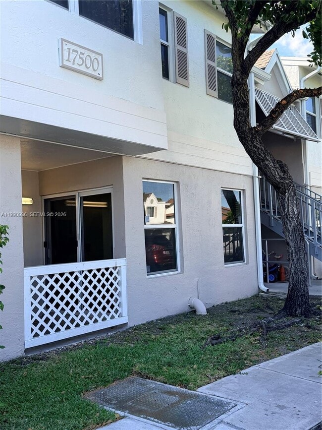 Building Photo - 17500 NW 67th Ct