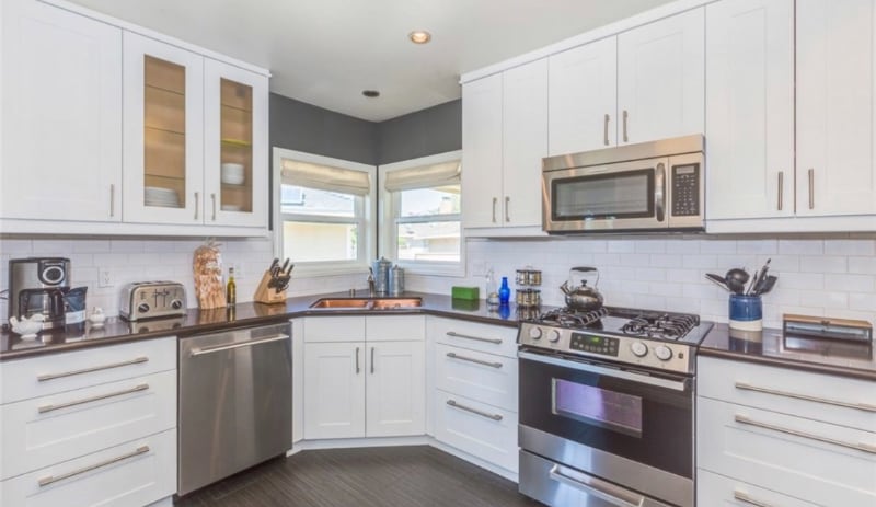 Building Photo - 405 N Peach Knoll