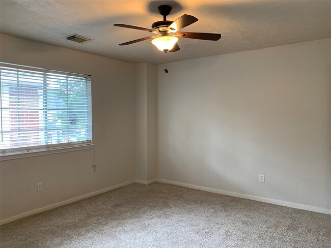 Building Photo - 20703 Riviere Ln