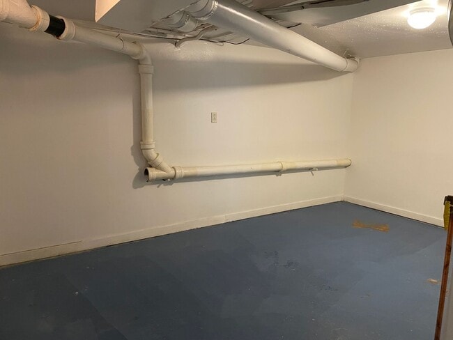Building Photo - Three Bedroom Home in Gastonia