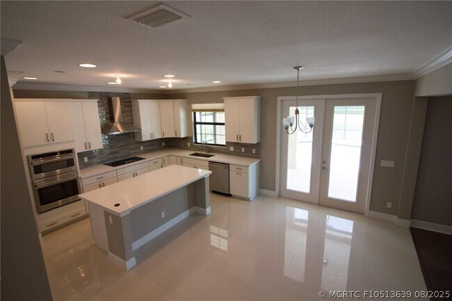 Building Photo - 7445 NW 109th Way