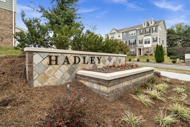 Building Photo - New Townhome
