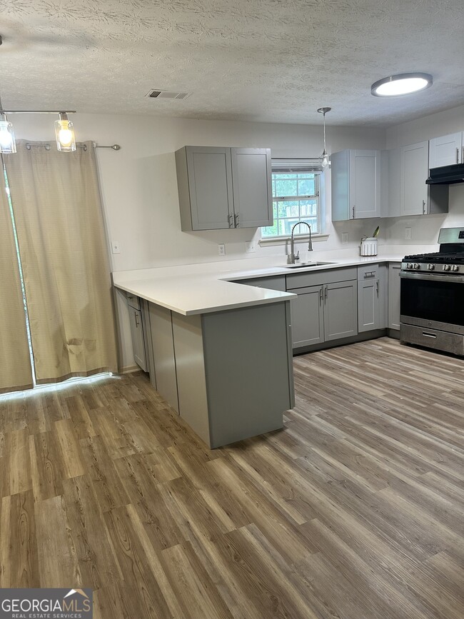 Building Photo - 3022 Fields Dr