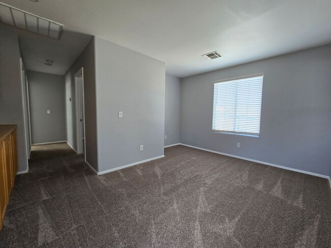 Building Photo - Fabulous 3-Bedroom, 3.5-Bathroom Home with...