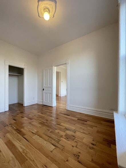 Building Photo - 2716 W North Ave