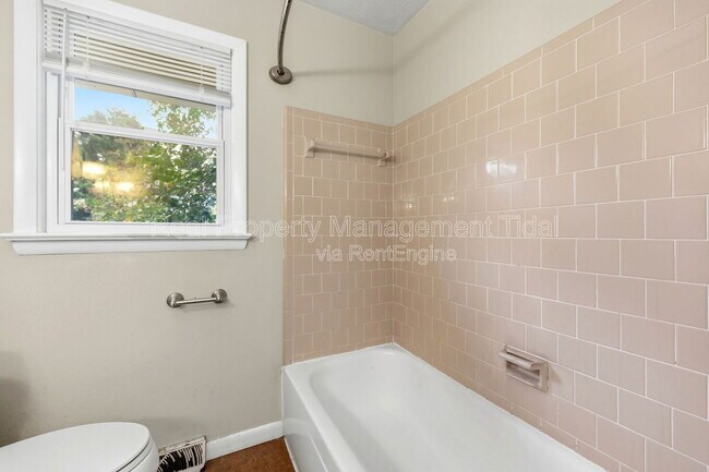 Building Photo - 41 Wendfield Cir