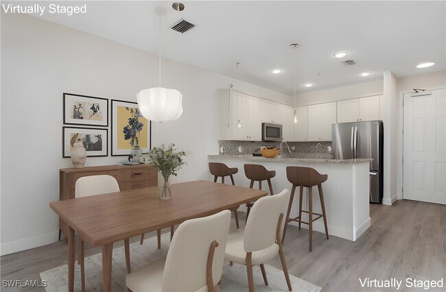 Building Photo - 9072 Covina Dr N
