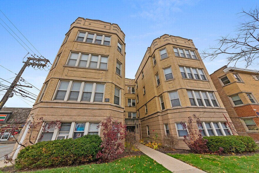 Primary Photo - 5614 N Kimball Ave