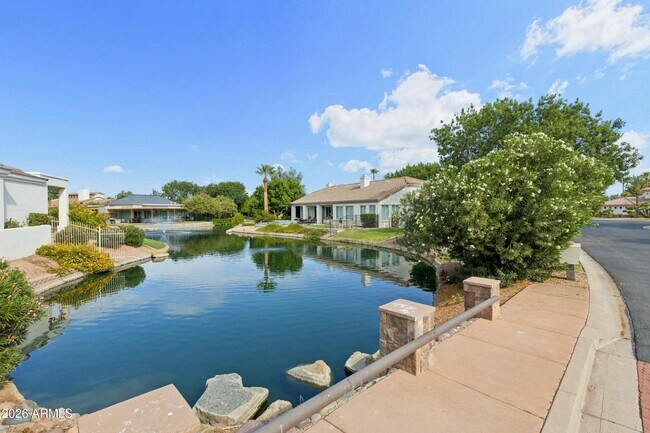 Building Photo - 1465 W Island Cir