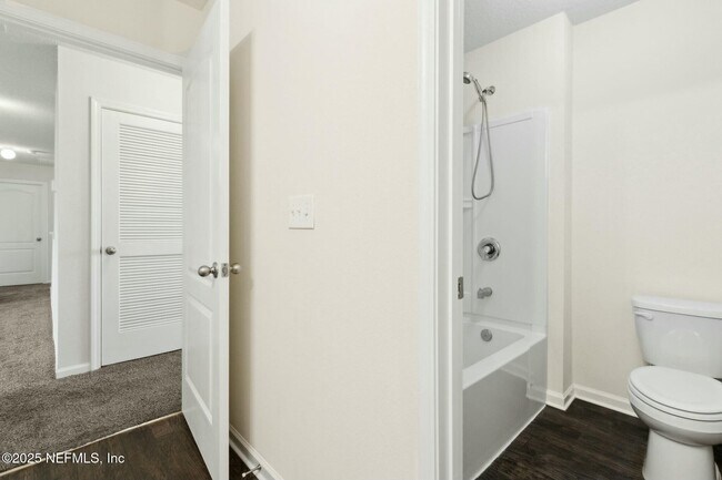 Building Photo - 254 Seville Pkwy