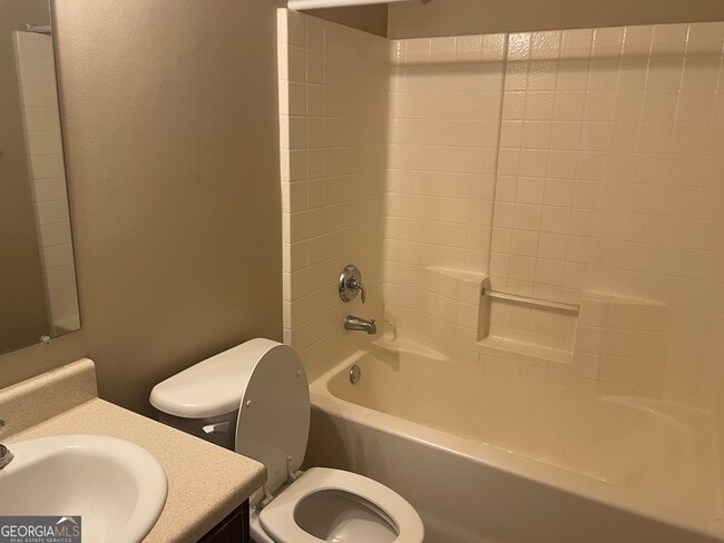 Building Photo - 140 Auburn Cir