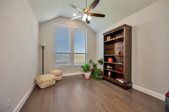 Building Photo - 1129 Highpoint Way