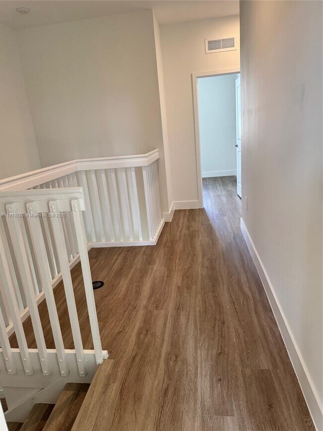 Building Photo - 18932 SW 344th Ter