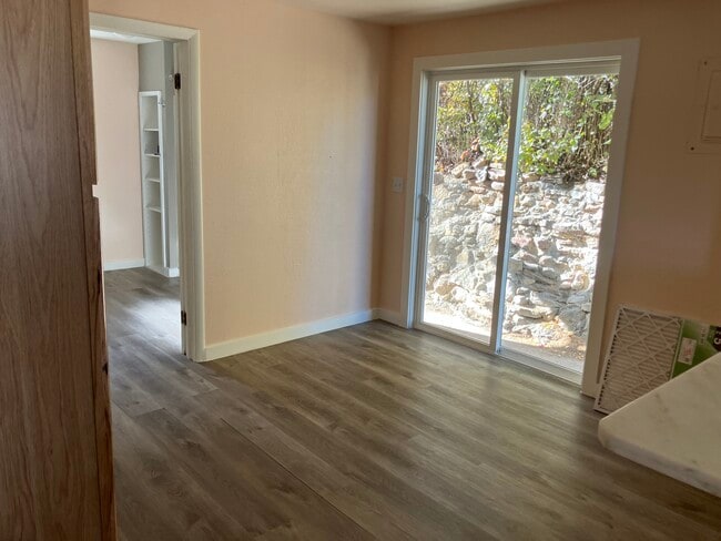 Building Photo - 41 Gulch Ln